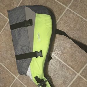 Dog life jacket